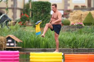 "Bauernolympiade": Die Promis holen Gold
