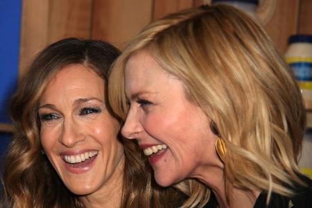 Sarah Jessica Parker (l.) und Kim Cattrall bei der Premiere von Sarah Jessica Parker (l.) und Kim Cattrall bei der Premiere von