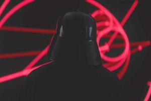 Neuer "Rogue One"-Trailer gewährt Blick auf Darth Vader