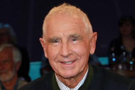 Frederic Prinz von Anhalt wurde von Marie Auguste Prinzessin von Anhalt adoptiert Frederic Prinz von Anhalt wurde von Marie Auguste Prinzessin von Anhalt adoptiert