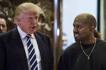 Donald Trump und Kanye West beim Fototermin im Trump Tower Donald Trump und Kanye West beim Fototermin im Trump Tower