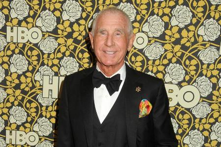 Schon seit vielen Jahren musste Prinz Frederic von Anhalt ohne seine Ehefrau am gesellschaftlichen Leben teilnehmen - nun is... Schon seit vielen Jahren musste Prinz Frederic von Anhalt ohne seine Ehefrau am gesellschaftlichen Leben teilnehmen - nun is...