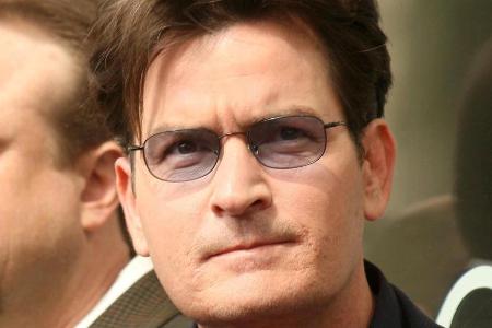 Es ist nicht das erste Mal, dass Charlie Sheen bei Twitter für Wirbel sorgt Es ist nicht das erste Mal, dass Charlie Sheen bei Twitter für Wirbel sorgt