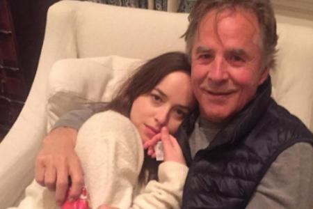 Melanie Griffith fotografierte ihren Ex Don Johnson und die gemeinsame Tochter Dakota Johnson, Melanie Griffith fotografierte ihren Ex Don Johnson und die gemeinsame Tochter Dakota Johnson,