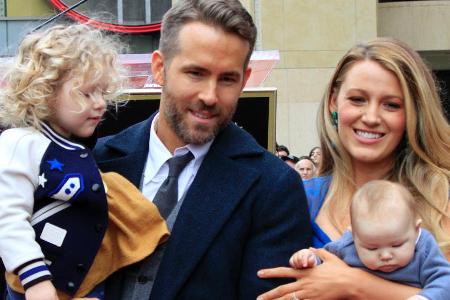 Ryan Reynolds und Blake Livelys erste Tochter heißt James, der Name von Baby Nummer zwei ist weniger außergewöhnlich Ryan Reynolds und Blake Livelys erste Tochter heißt James, der Name von Baby Nummer zwei ist weniger außergewöhnlich