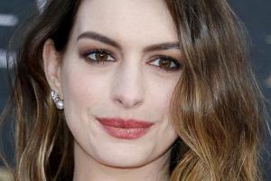 Anne Hathaway wollte ihre Schwangerschaft geheim halten