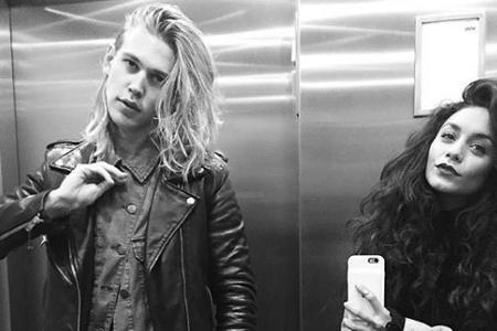 Vanessa Hudgens im haarigen Partnerlook mit ihrem Freund Austin Butler Vanessa Hudgens im haarigen Partnerlook mit ihrem Freund Austin Butler