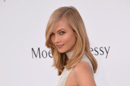 Auf den roten Teppichen ist von Karlie Kloss' Hautproblemen meistens nichts zu sehen Auf den roten Teppichen ist von Karlie Kloss' Hautproblemen meistens nichts zu sehen