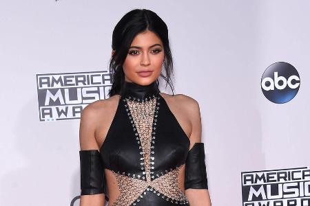 Kylie Jenner soll mit Rapper Tyga ein Sex-Tape gedreht haben Kylie Jenner soll mit Rapper Tyga ein Sex-Tape gedreht haben