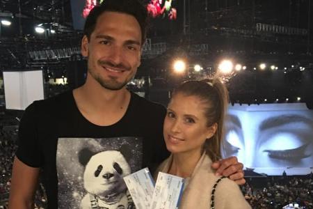 Waren gemeinsam auf dem Adele-Konzert: Mats Hummels mit Ehefrau Cathy Waren gemeinsam auf dem Adele-Konzert: Mats Hummels mit Ehefrau Cathy
