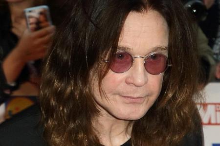 Ozzy Osbourne ist nach seinem Rausschmiss in ein Hotel gezogen Ozzy Osbourne ist nach seinem Rausschmiss in ein Hotel gezogen