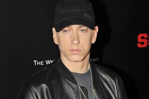Eminem verkauft Ziegelsteine seines Elternhauses