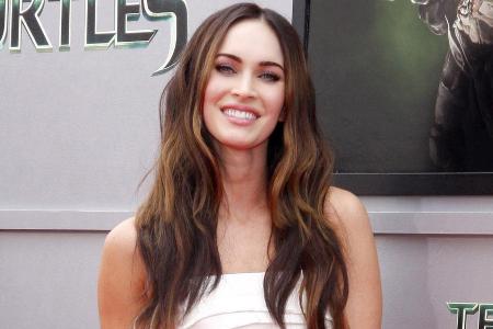 Megan Fox liebt es, schwanger zu sein. Megan Fox liebt es, schwanger zu sein.