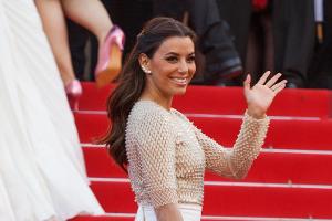 Eva Longoria: Dieser Promi soll ihr Hochzeitskleid designen