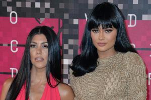 Kylie Jenner meldet Schwester Kourtney bei Dating-App an