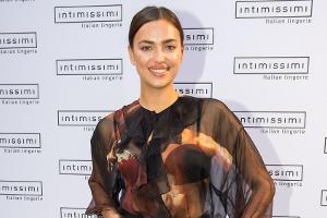 Irina Shayk präsentiert "Perfect Bra Book" in München
