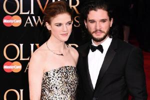 So verliebten sich Kit Harington und Co-Star Rose Leslie