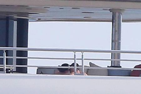 Ein Kuss auf der Yacht: Katy Perry und Orlando Bloom Ein Kuss auf der Yacht: Katy Perry und Orlando Bloom
