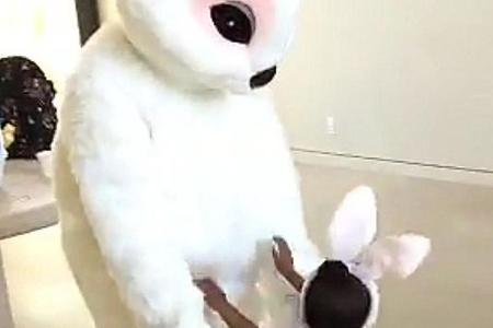 Für seine Tochter verkleidete sich Rapper Kanye West als Osterhase Für seine Tochter verkleidete sich Rapper Kanye West als Osterhase