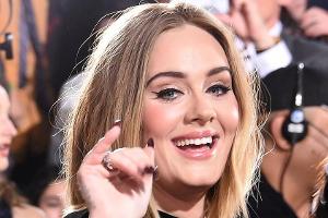 Adele wird Headliner beim Glastonbury Festival 2016