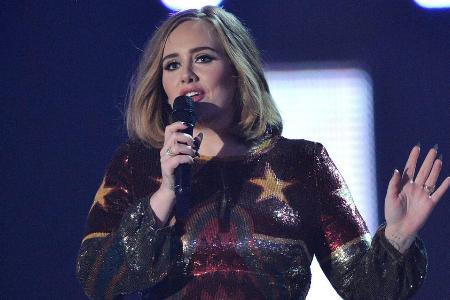 Adele bei den Brit Awards 2016 Adele bei den Brit Awards 2016
