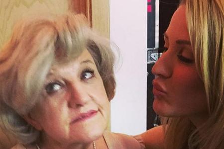Ellie Goulding und ihre Oma Ellie Goulding und ihre Oma