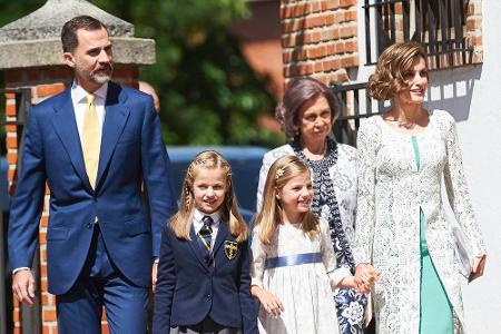 20. Mai: Prinzessin Leonor von Spanien (10), die älteste Tochter des Königspaares, feierte ihre Erstkommunion. Im Gegensatz ...