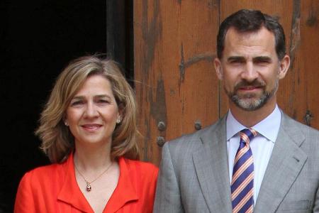 12. Juni: Während sich alle auf die Traumhochzeit in Schweden freuten, sorgte das spanische Königshaus für einen Skandal: Kö...