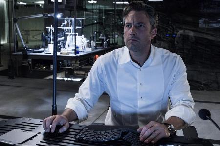 Ben Affleck spielt Bruce Wayne, der als Superheld Batman in Erscheinung tritt Ben Affleck spielt Bruce Wayne, der als Superheld Batman in Erscheinung tritt