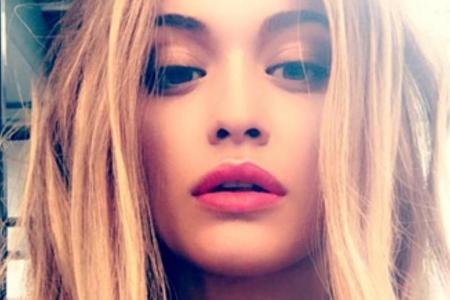 Wow! So hot zeigt sich Sängerin Rita Ora auf Instagram