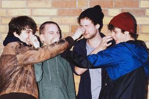 AnnenMayKantereit stürmen mit Debüt-Album die deutschen Charts
