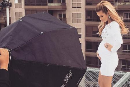 So schön schwanger zeigt sich Audrina Patridge bei einem Fotoshooting für das Magazin So schön schwanger zeigt sich Audrina Patridge bei einem Fotoshooting für das Magazin