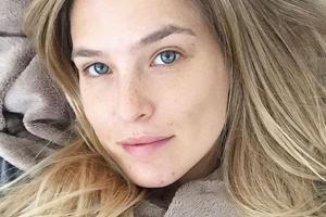 Schick auf dem Sofa: Das perfekte Kuschel-Outfit