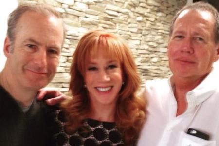 Kathy Griffin traf Garry Shandling (r.) noch am Sonntag