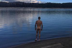 Justin Bieber: Nackt in der Natur