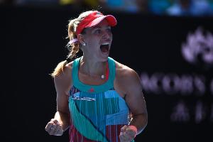 Finale! Boris Becker und Toni Kroos gratulieren Angelique Kerber