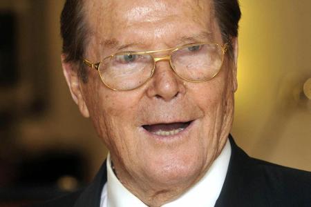 Roger Moore nahm Bond-Anzüge mit nach Hause Roger Moore nahm Bond-Anzüge mit nach Hause