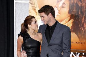 Miley Cyrus und Liam Hemsworth beim Knutschen erwischt?