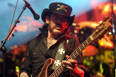 Rund zwei Wochen nach Lemmy Kilmisters Tod fand die Trauerfeier für den Rock-Star statt Rund zwei Wochen nach Lemmy Kilmisters Tod fand die Trauerfeier für den Rock-Star statt