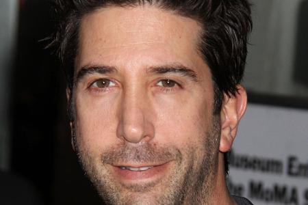 David Schwimmer hat keine Lust auf ein Treffen mit den Kardashian-Töchtern David Schwimmer hat keine Lust auf ein Treffen mit den Kardashian-Töchtern