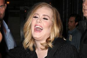 Adele knackt eine Milliarde YouTube-Klicks in Rekordzeit