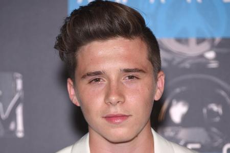 Angesichts seiner jungen Fangemeinde sollte sich Brooklyn Beckham genau überlegen, was er in den Sozialen Netzwerken postet Angesichts seiner jungen Fangemeinde sollte sich Brooklyn Beckham genau überlegen, was er in den Sozialen Netzwerken postet