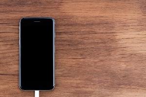 Apple arbeitet an eigener Technik für drahtloses Aufladen