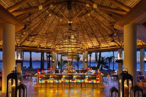 Weltklasse-Barkeeper: Entertainer in Luxusresorts