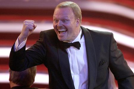 Stefan Raab ließ im November 2015 zum letzten Mal diverse Promis in der Münchner Olympia-Schwimmhalle zum 