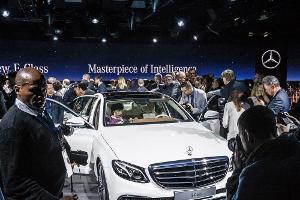 Detroit Auto Show: Die Deutschen geben Gas