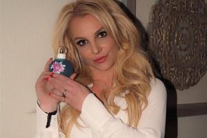 Britney Spears präsentiert ihr neues Parfum