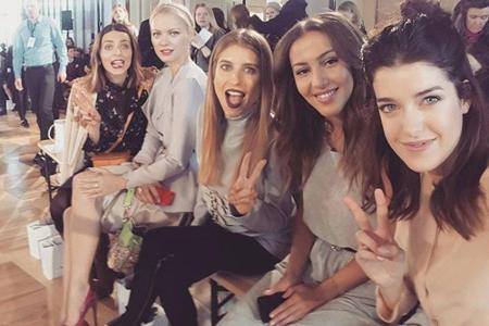 Die Front Row bei der Fashion Show von Marina Hoermanseder: Eva Padberg, Franziska Knuppe, Cathy Hummels, Namika und Marie N... Die Front Row bei der Fashion Show von Marina Hoermanseder: Eva Padberg, Franziska Knuppe, Cathy Hummels, Namika und Marie N...