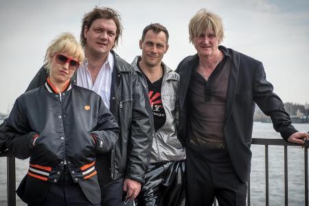 Magisch und mysteriös: Annika Meier, Charly Hübner, Marc Hosemann und Detlev Buck (v.l.n.r.) am Set