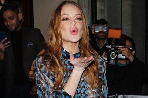 Lindsay Lohan singt mit Duran Duran - und Ring am Finger